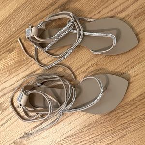 Super pretty sandals